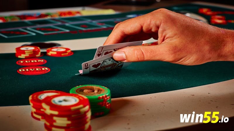 Chơi Poker online ở đâu - câu trả lời là Fun88